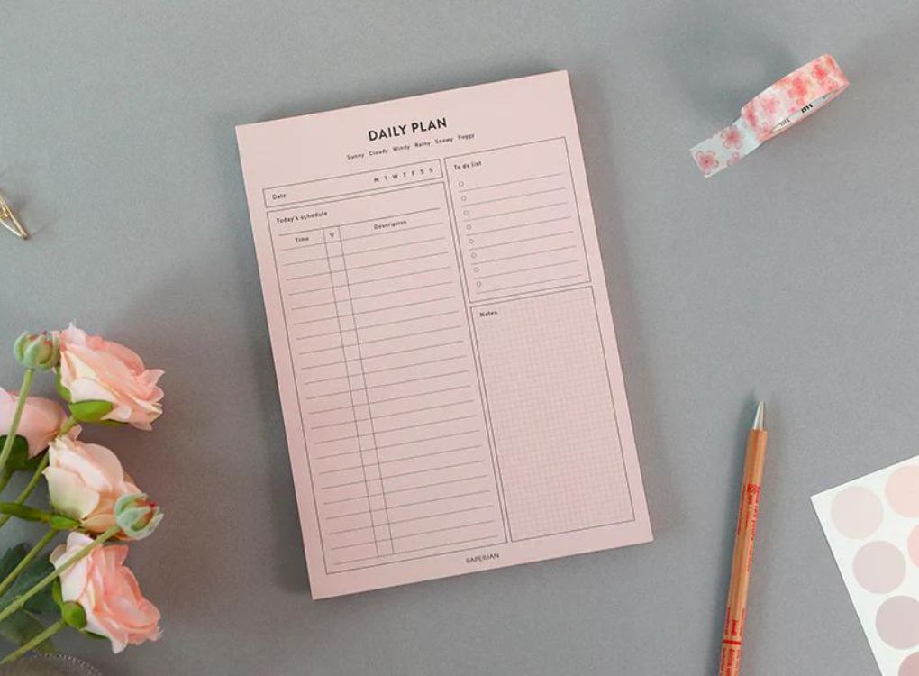 DAILY AND MONTHLY DESKPADS